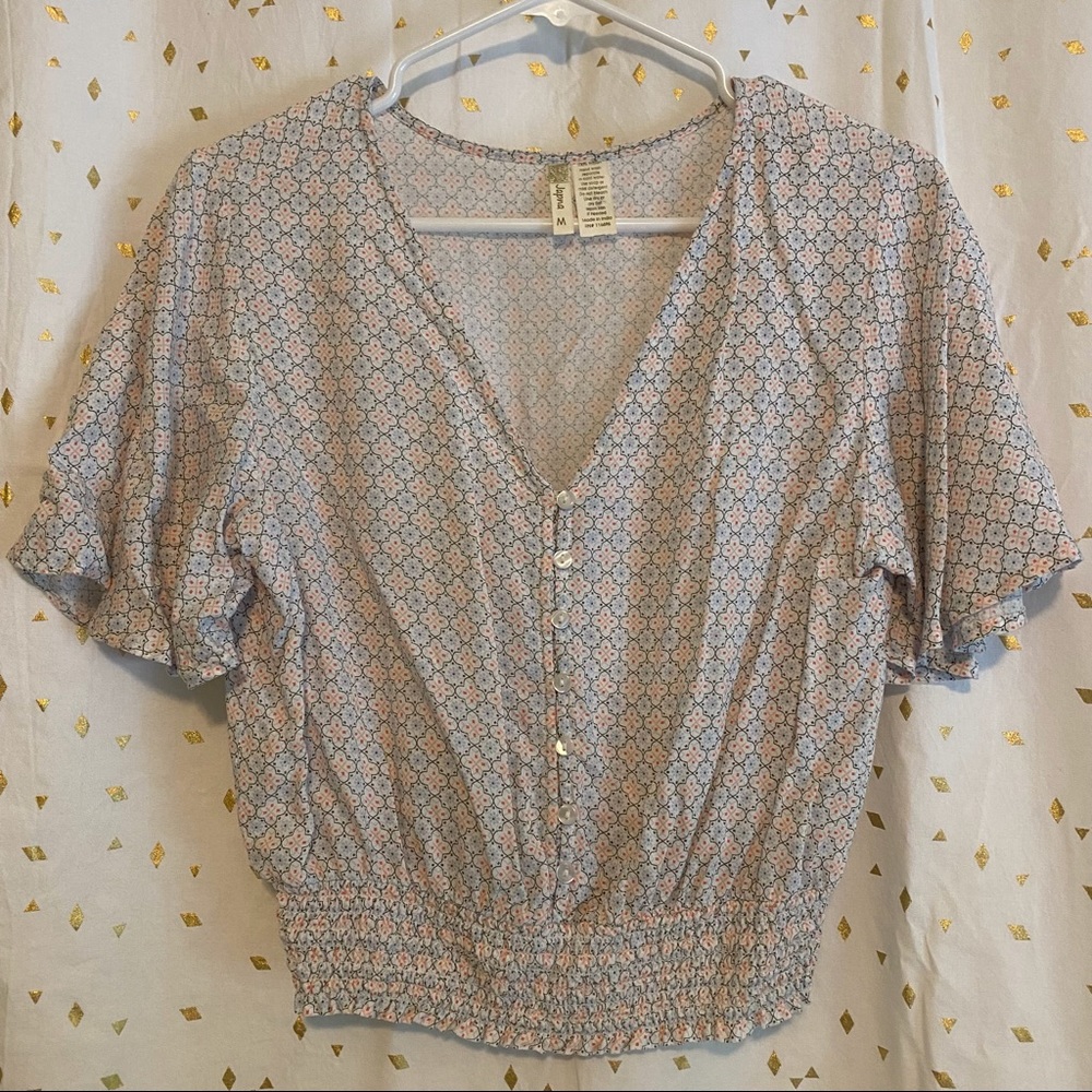 Patterned V neck blouse